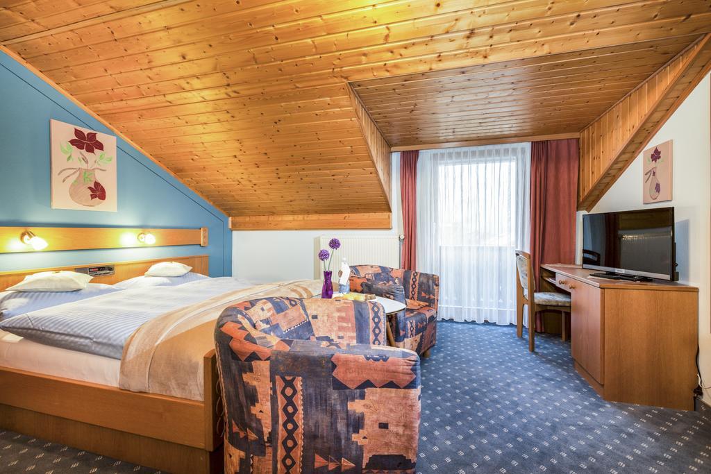 Genusshotel Hohenbogen Neukirchen beim Heiligen Blut Extérieur photo