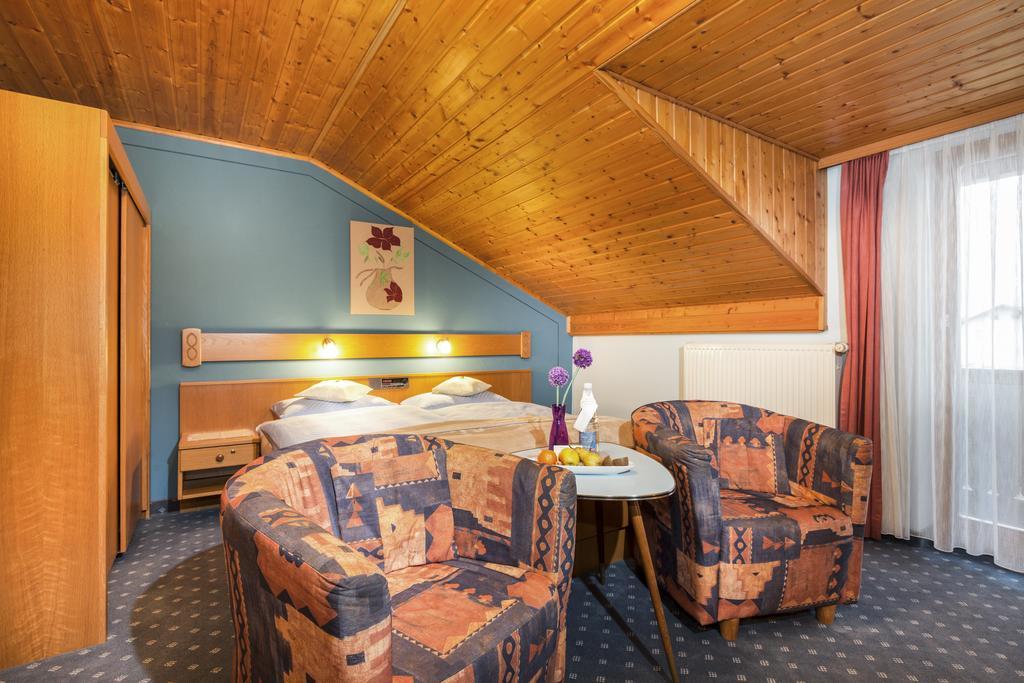 Genusshotel Hohenbogen Neukirchen beim Heiligen Blut Extérieur photo